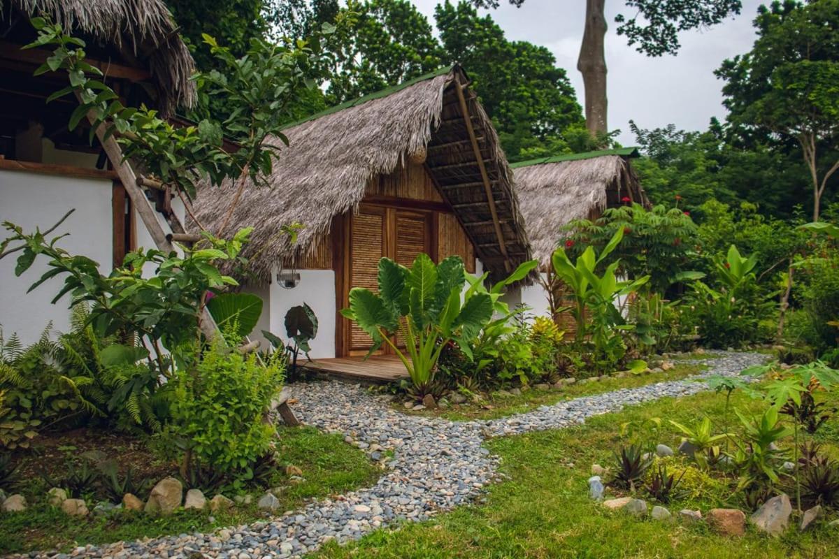 Cabanas Luna Escondida Capurgana Exterior photo